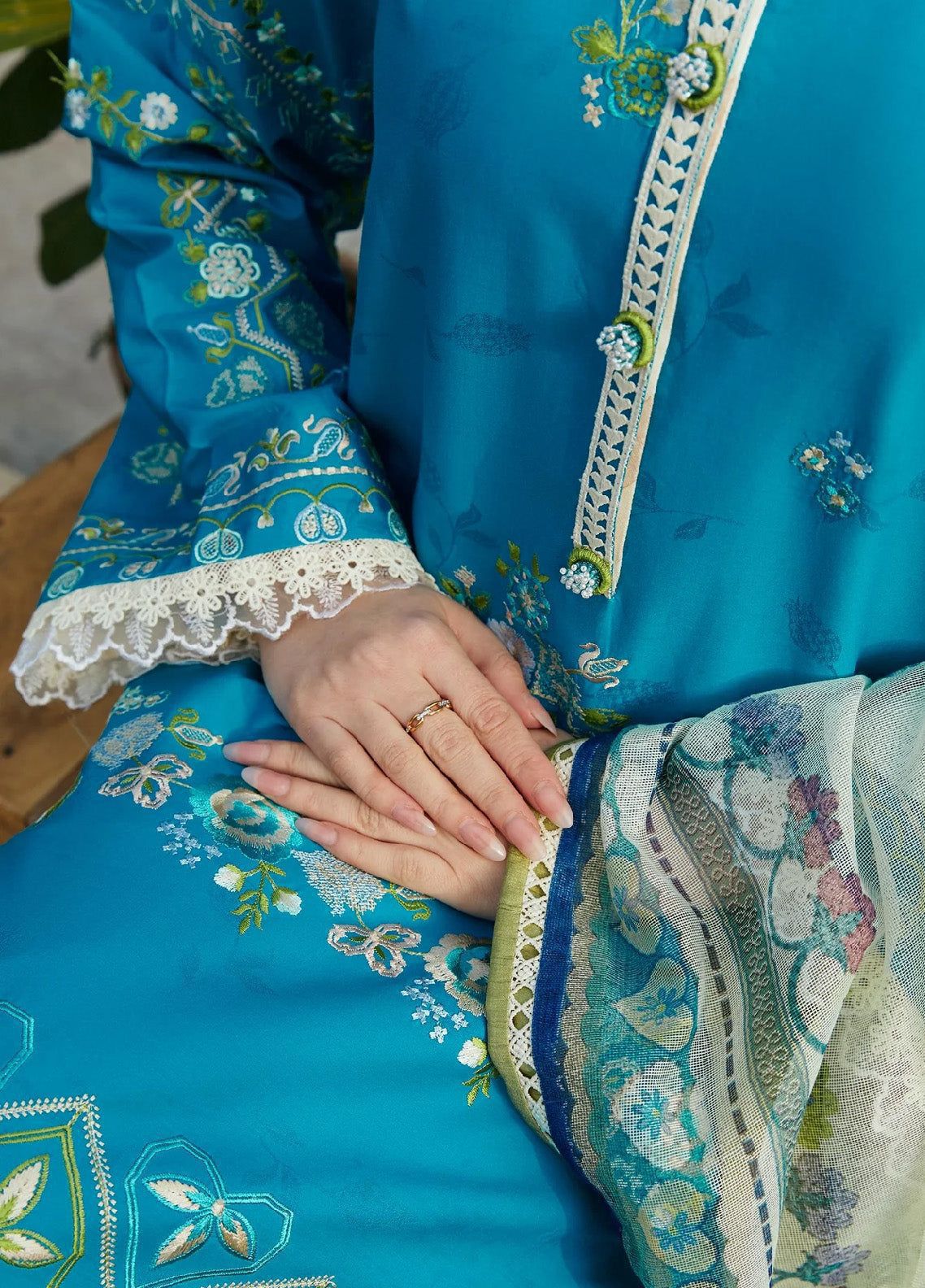 3 Pc Lawn Embroidered (1057)