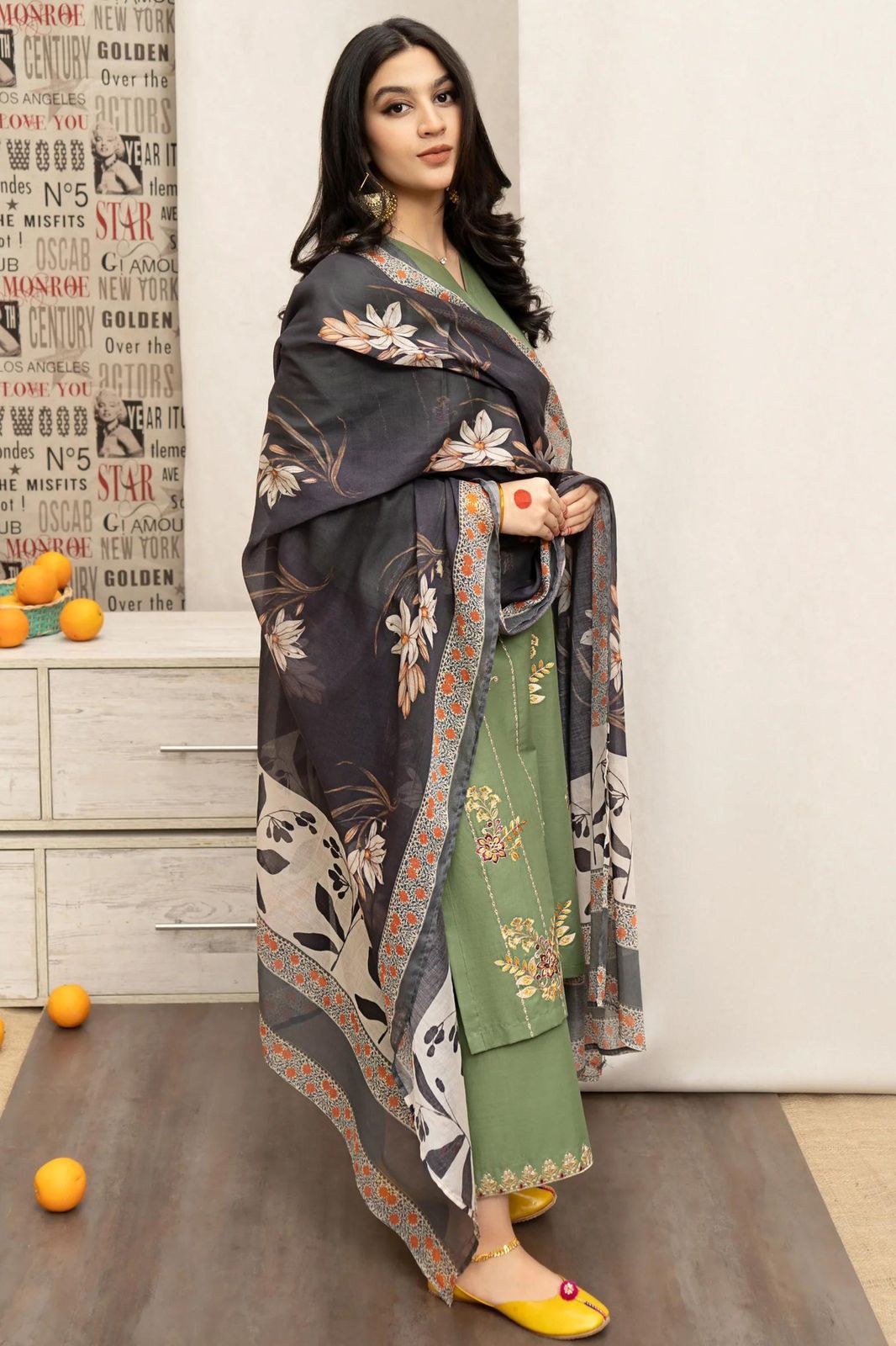 3 Pc Lawn Embroidered (Pista)