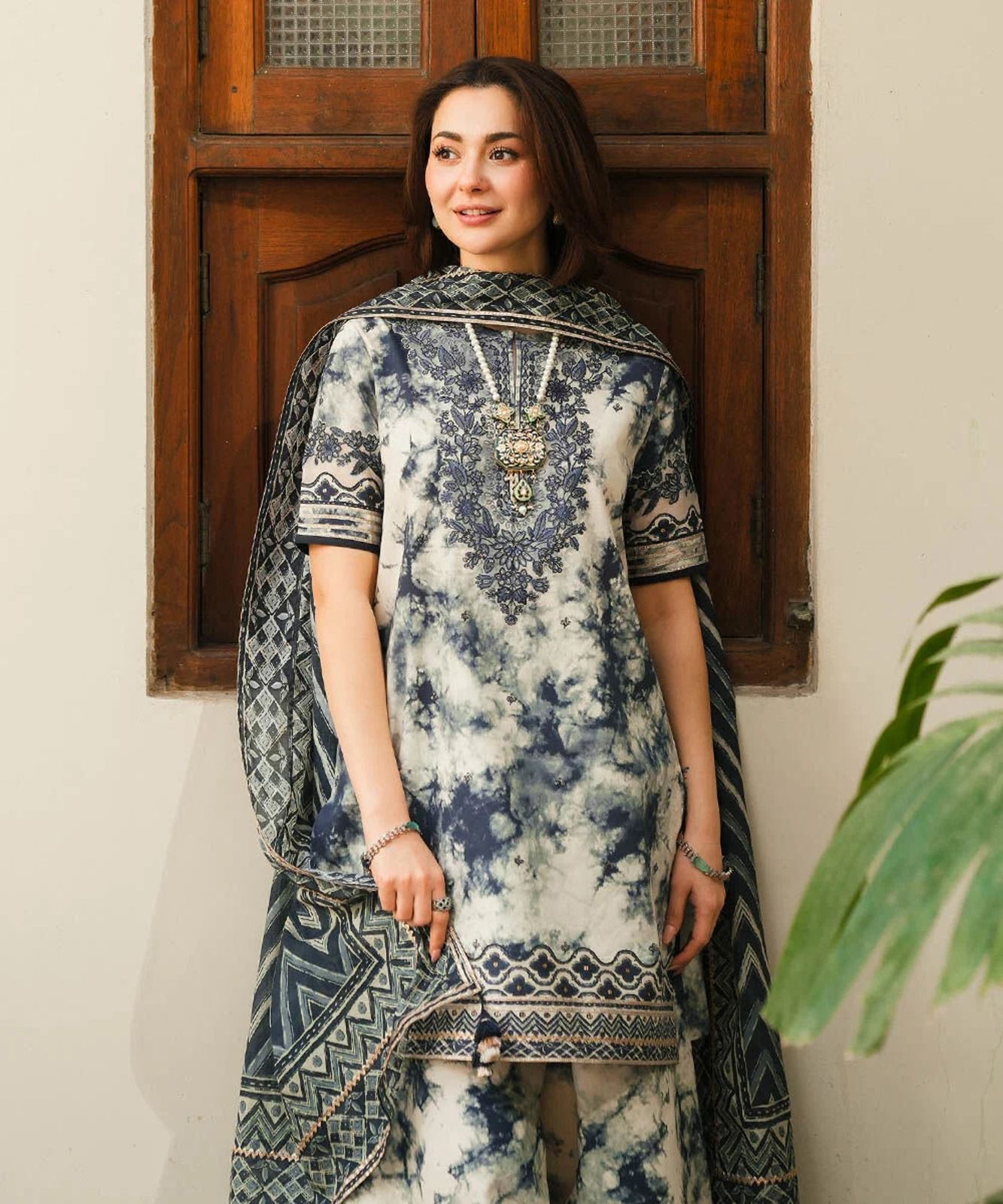 LAWN PRINTE & EMBROIDERED 3PC