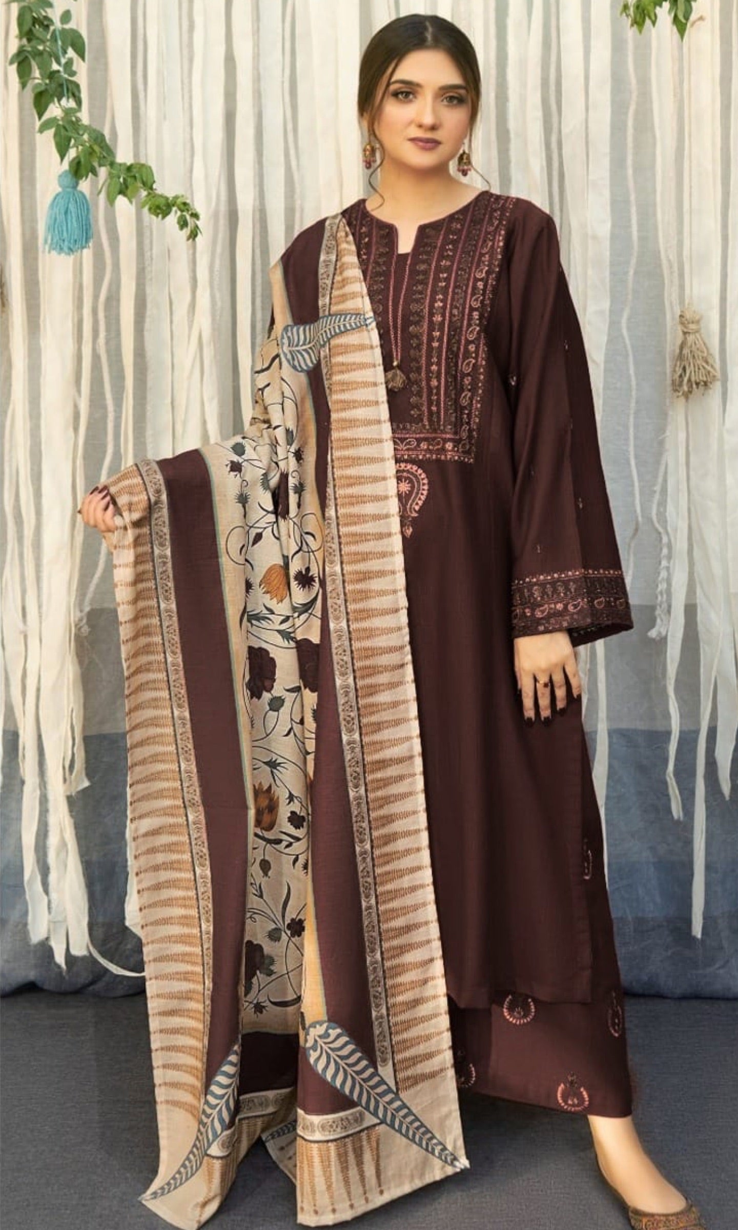 3 Pc Lawn Embroidered (Brown)