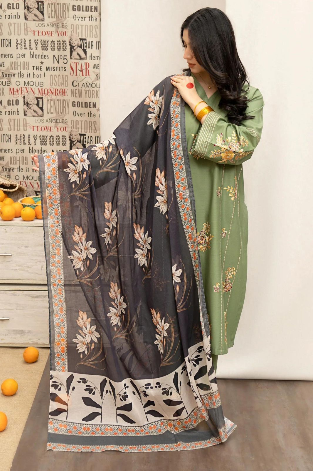 3 Pc Lawn Embroidered (Pista)