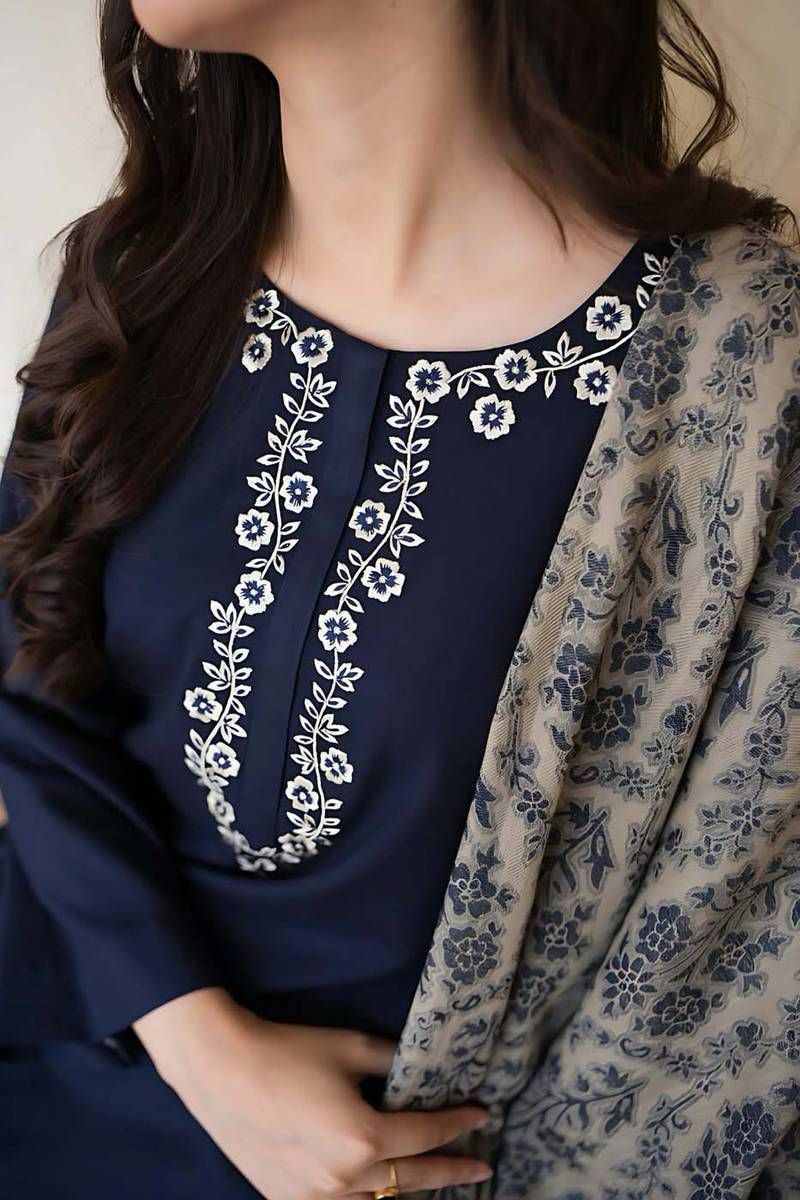 3 Pc Lawn Embroidered (Blue)